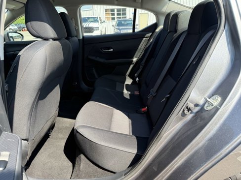 Used 2022 Nissan Sentra SV image 28