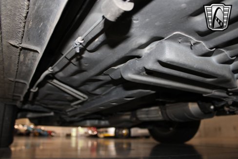 Used 1999 Lincoln Continental image 26