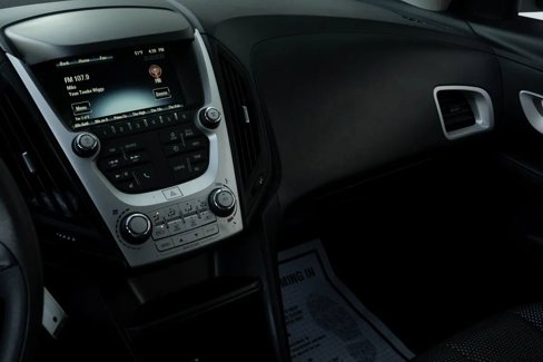 Used 2017 Chevrolet Equinox LS image 40