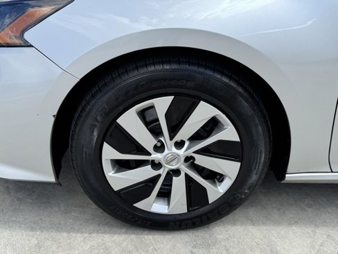 Used 2022 Nissan Altima 2.5 S image 9