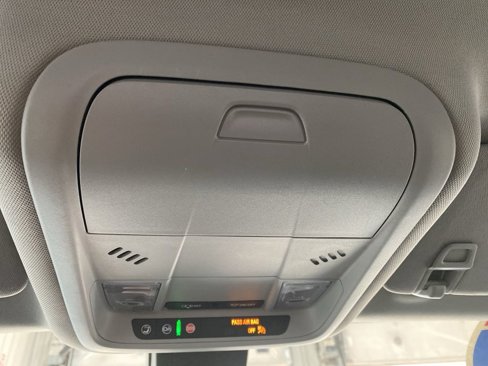 Used 2022 Chevrolet Equinox LT image 39