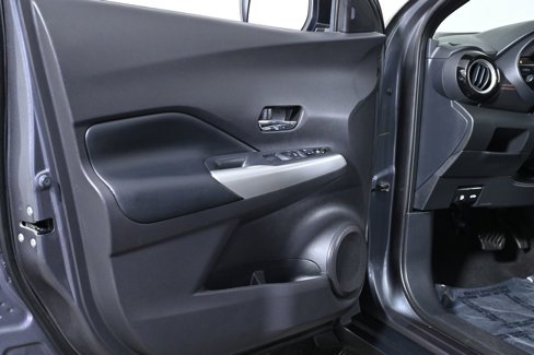 Used 2020 Nissan Kicks SR w/ SR Premium Package image 29