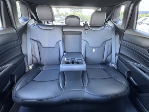 New 2026 Jeep Compass Latitude image 18