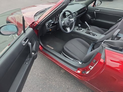 Used 2006 MAZDA MX-5 Miata Sport w/ Suspension Pkg image 10