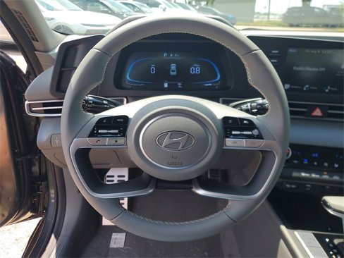 New 2025 Hyundai Elantra Sport image 17
