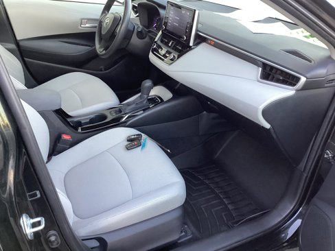 Certified 2021 Toyota Corolla LE image 18