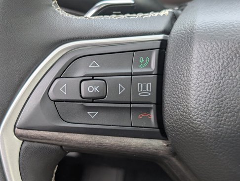 Used 2022 Jeep Grand Cherokee Limited 4xe image 18