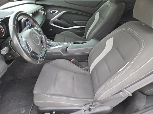 Used 2020 Chevrolet Camaro LT w/ RS Package image 13