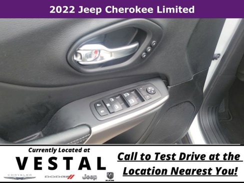 Used 2022 Jeep Cherokee Limited image 10