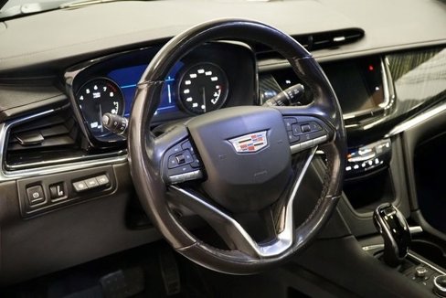 Certified 2021 Cadillac XT6 Premium Luxury image 12