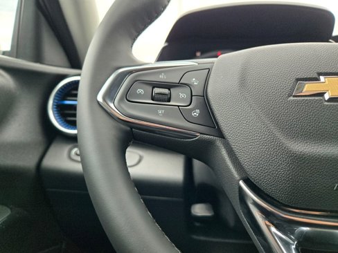 New 2025 Chevrolet Trax LT w/ Driver Confidence Package image 25