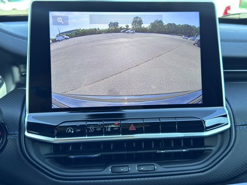 New 2026 Jeep Compass Latitude image 25