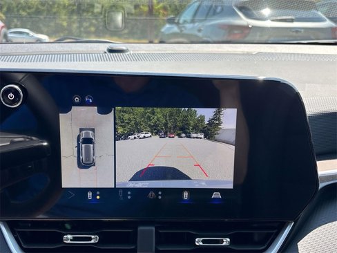 New 2025 Chevrolet Equinox LT w/ Convenience Package II image 12