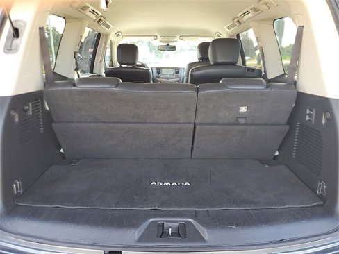 Used 2020 Nissan Armada SL image 8