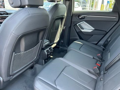 New 2025 Audi Q3 2.0T Premium image 12
