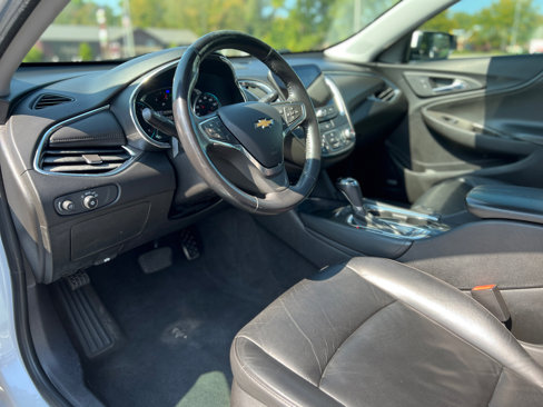 Used 2017 Chevrolet Malibu LT w/ Leather Package image 16