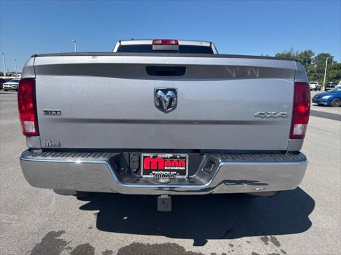 Used 2019 RAM 1500 Classic SLT image 6