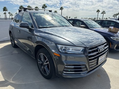 Used 2020 Audi Q5 e Premium w/ Convenience Package image 4
