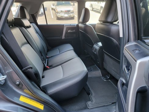 Used 2018 Toyota 4Runner SR5 Premium image 14