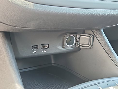 New 2025 Buick Envista Preferred image 27