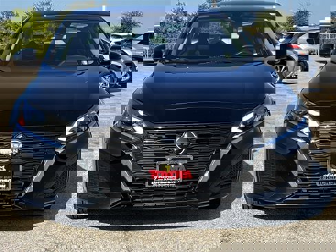Used 2023 Nissan Altima 2.5 S image 7