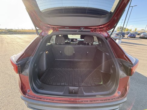 Used 2024 Chevrolet Trax RS w/ Sunroof Package image 23