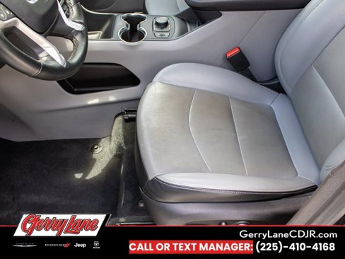 Used 2024 GMC Terrain SLT image 13