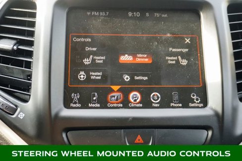 Used 2015 Jeep Cherokee Limited image 18