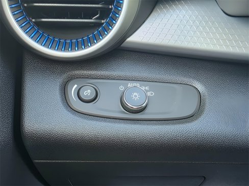 New 2025 Chevrolet Trax LS w/ LS Convenience Package image 23