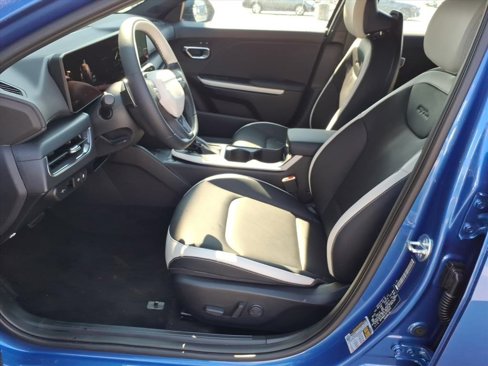 New 2025 Kia K4 GT-Line image 13
