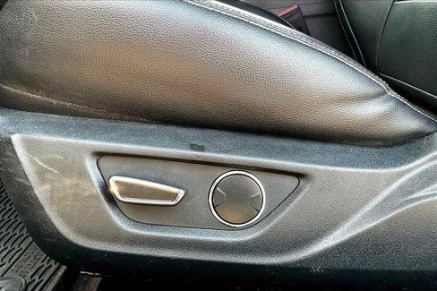 Used 2016 Ford Mustang Premium image 28