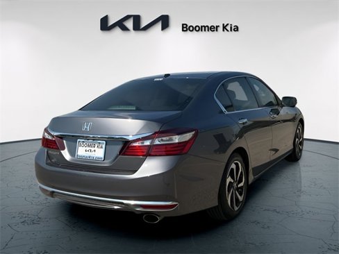 Used 2017 Honda Accord EX-L image 5