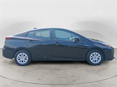 Used 2019 Toyota Prius L Eco image 6