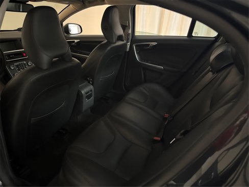 Used 2015 Volvo S60 T5 Premier image 38