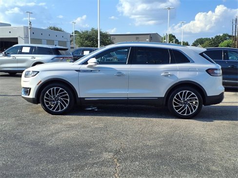 Used 2019 Lincoln Nautilus Reserve image 23