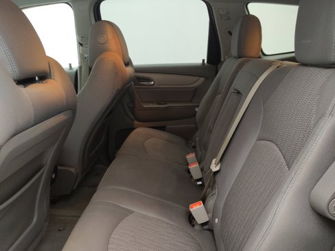 Used 2017 Chevrolet Traverse LT image 18