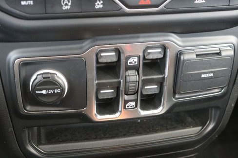 Used 2023 Jeep Wrangler Sport S image 42