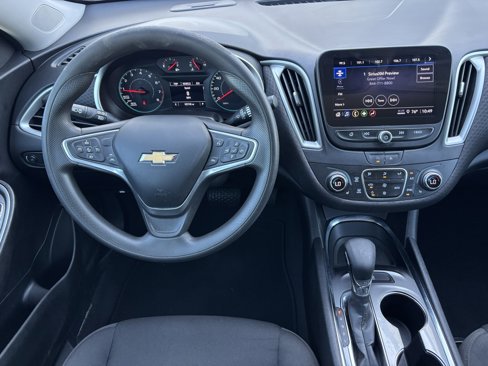 Used 2023 Chevrolet Malibu LT image 3