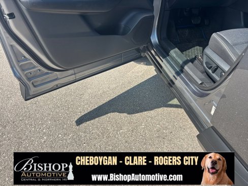 Used 2022 Nissan Rogue SV image 22
