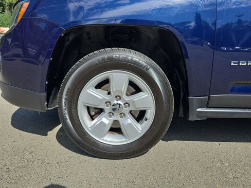 Used 2016 Jeep Compass Latitude image 29