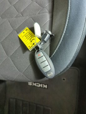 Used 2020 Nissan Kicks SV image 23