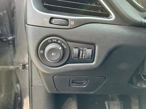 Certified 2020 Jeep Cherokee Trailhawk w/ Cold Weather Group image 18