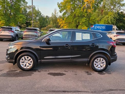 Used 2020 Nissan Rogue Sport S image 5
