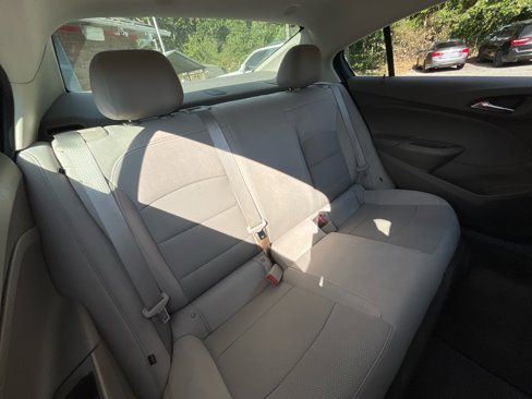 Used 2018 Chevrolet Cruze LS image 30