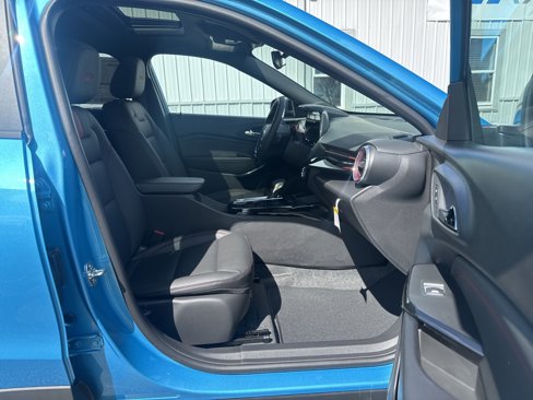 New 2025 Chevrolet Trax RS w/ Sunroof Package image 20