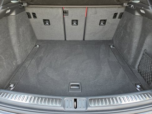 Used 2024 Porsche Macan image 42