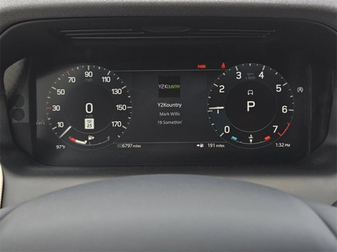 Certified 2025 Land Rover Discovery Sport Dynamic SE image 16