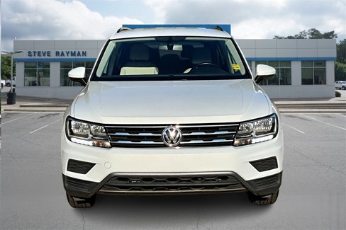 Used 2018 Volkswagen Tiguan SE image 2