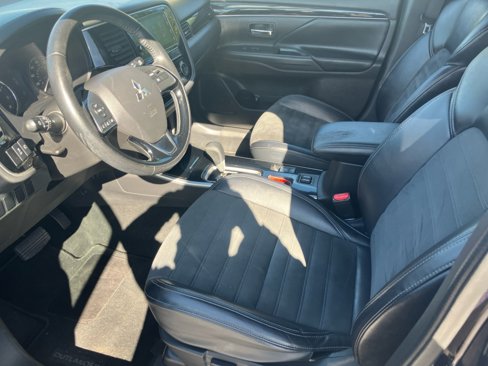 Used 2019 Mitsubishi Outlander SE image 34