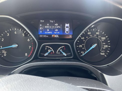 Used 2017 Ford Focus SE image 28